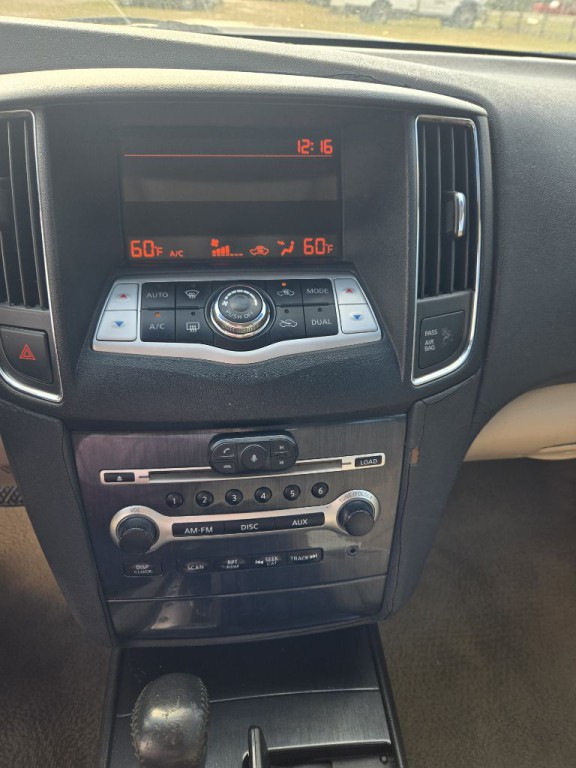 2012 Nissan Maxima Image 8