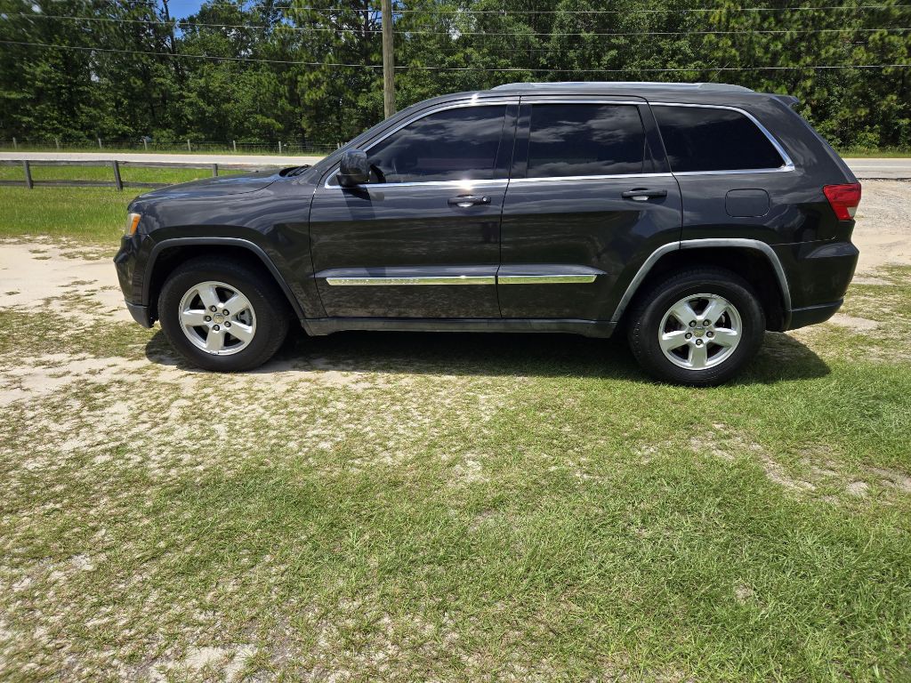 2011 Jeep Grand Cherokee Image 3