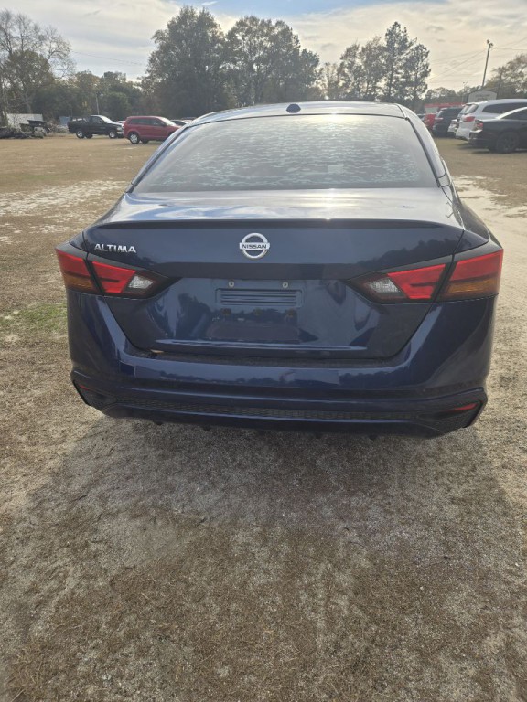 2020 Nissan Altima Image 2