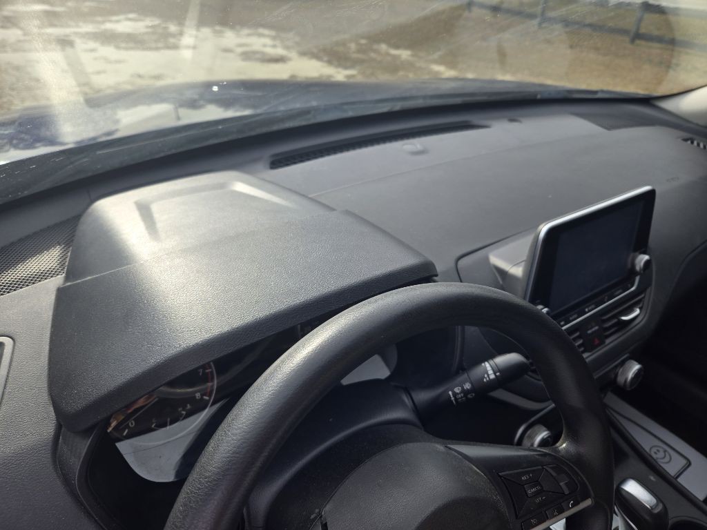 2020 Nissan Altima Image 11