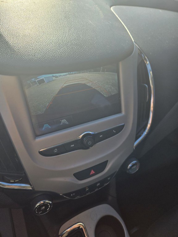 2018 Chevrolet Cruze Image 10