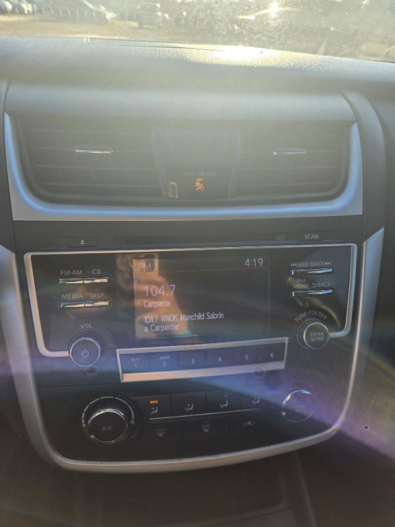 2018 Nissan Altima Image 8