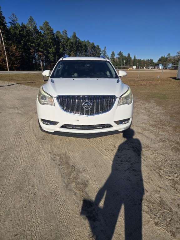 2016 Buick Enclave Image 1