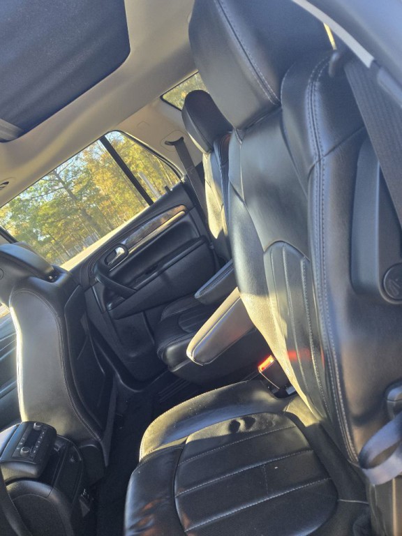 2016 Buick Enclave Image 6