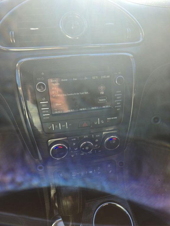 2016 Buick Enclave Image 16