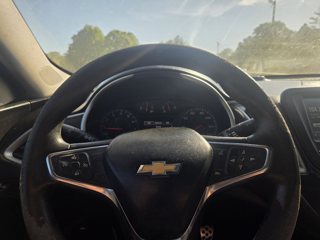 2016 Chevrolet Malibu Image 10