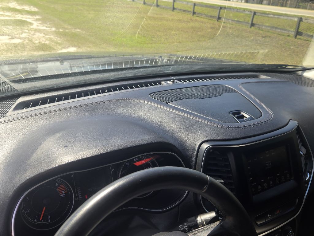 2019 Jeep Cherokee Image 8