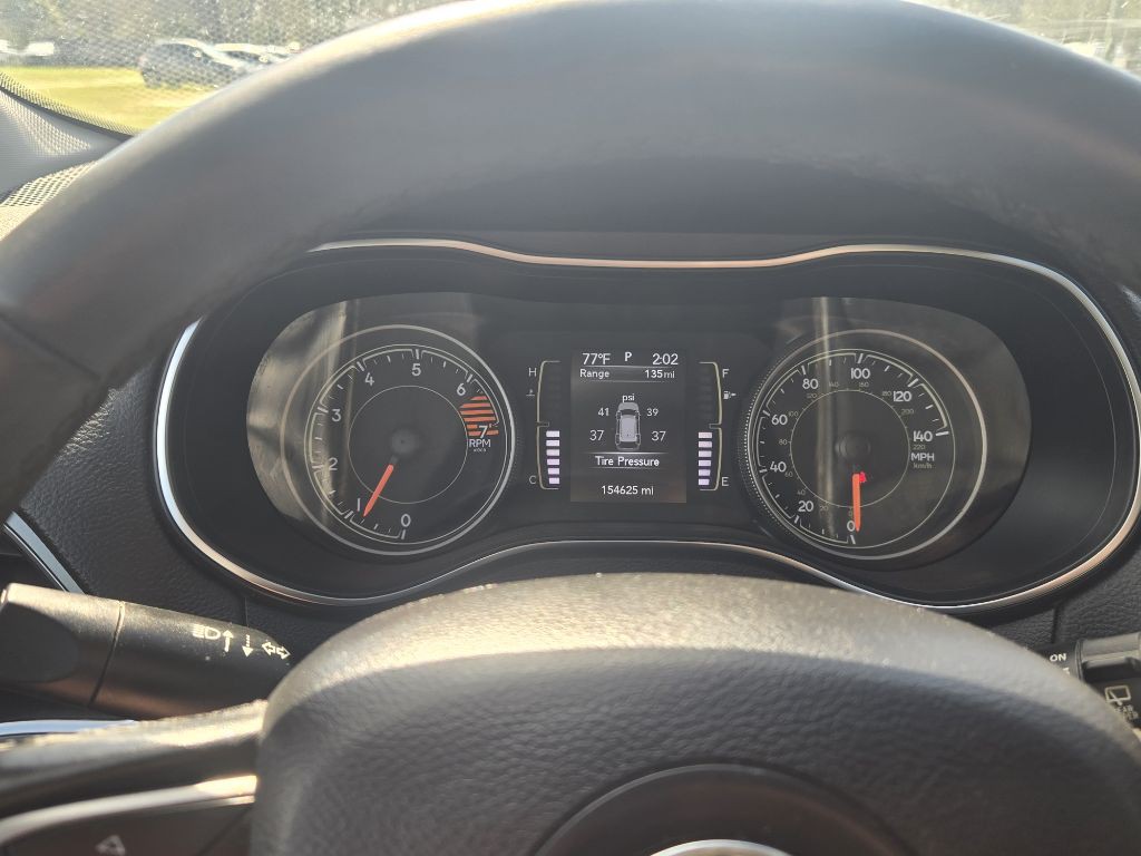 2019 Jeep Cherokee Image 12