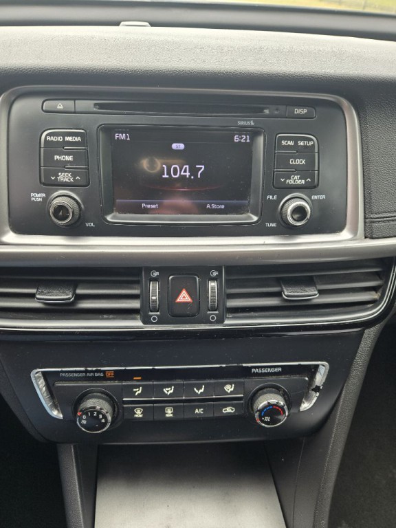 2016 Kia Optima Image 8