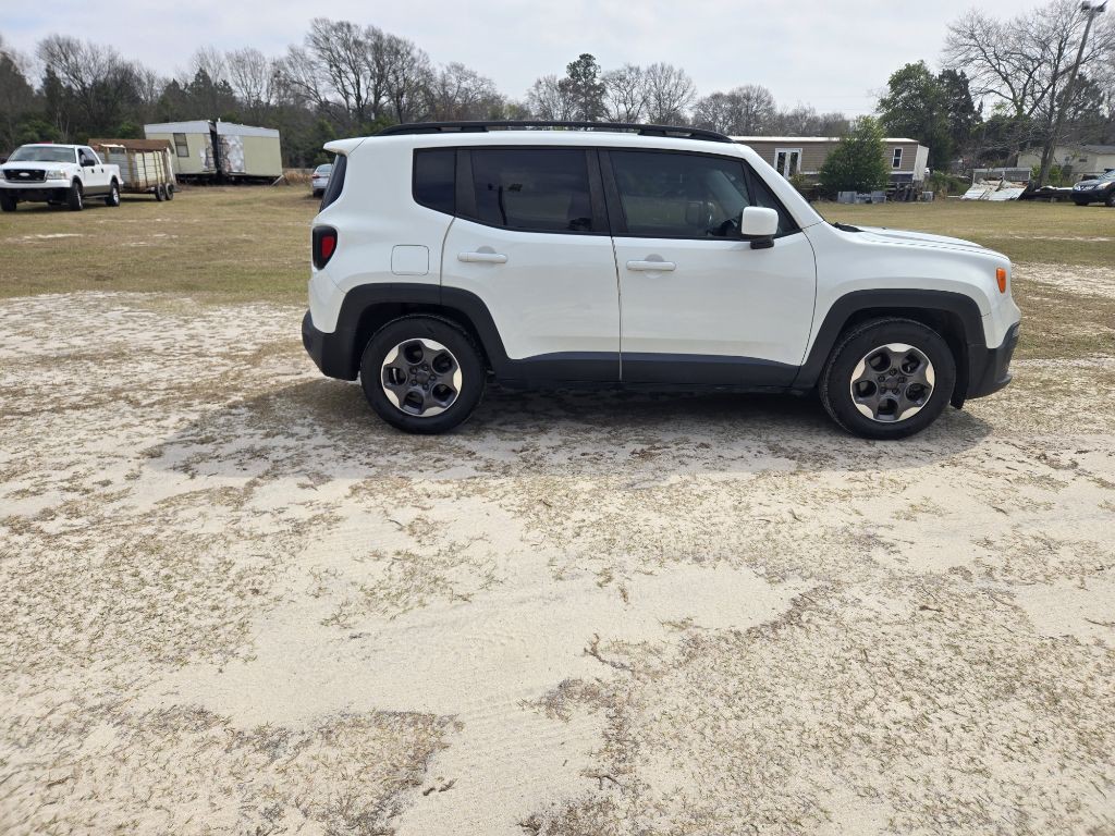 2015 Jeep Renegade Image 3