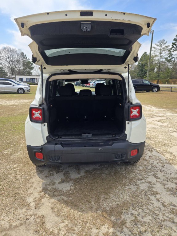 2015 Jeep Renegade Image 5
