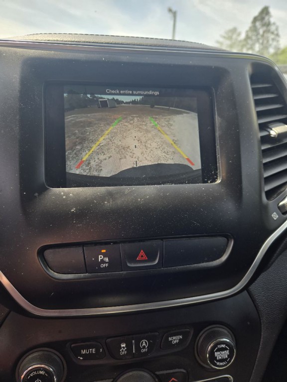 2020 Jeep Cherokee Image 9