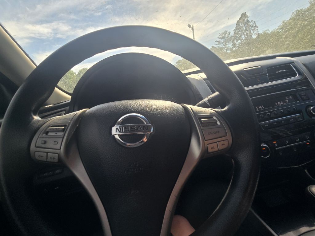 2014 Nissan Altima Image 9