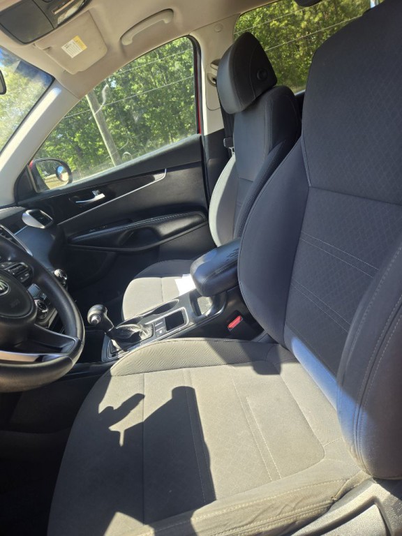 2017 Kia Sorento Image 8