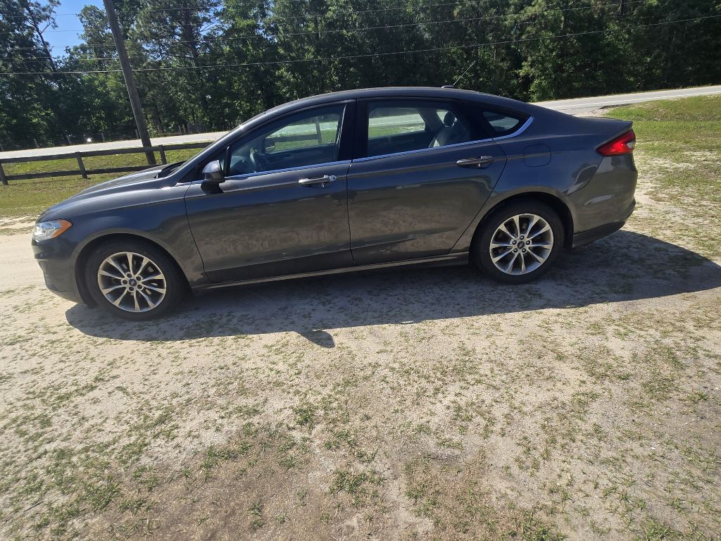 2019 Ford Fusion Image 2