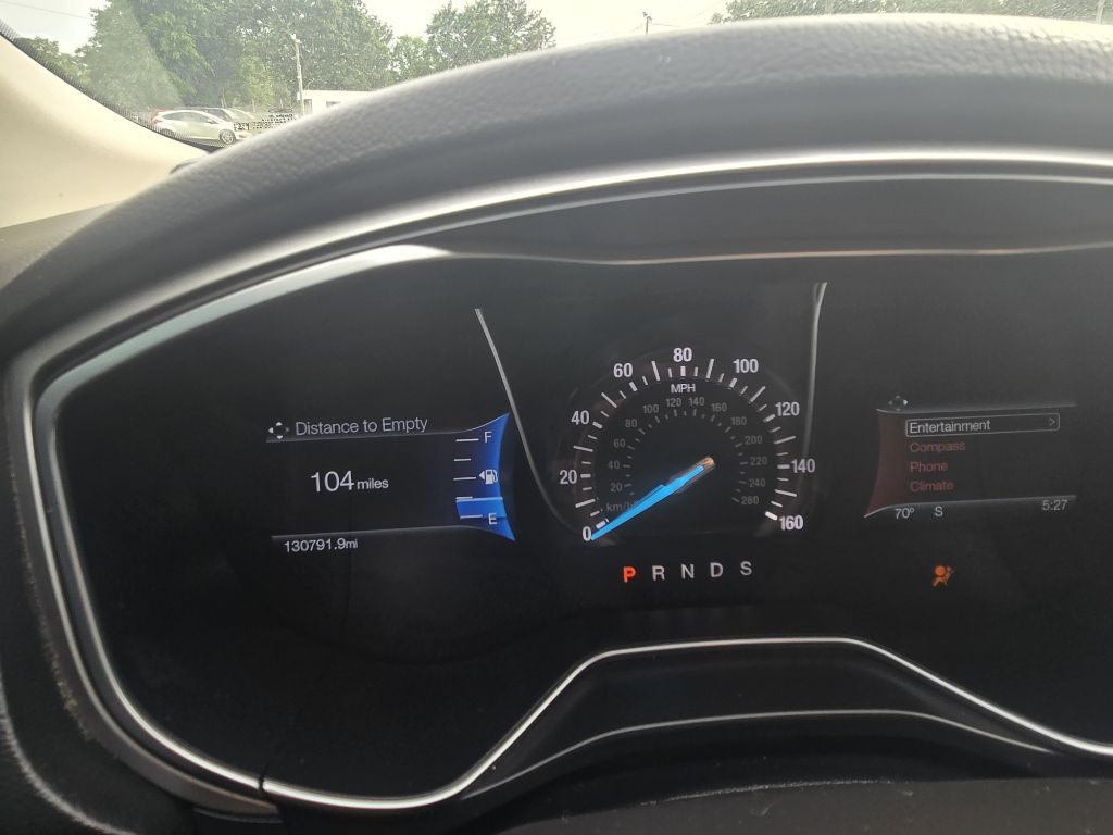 2016 Ford Fusion Image 10