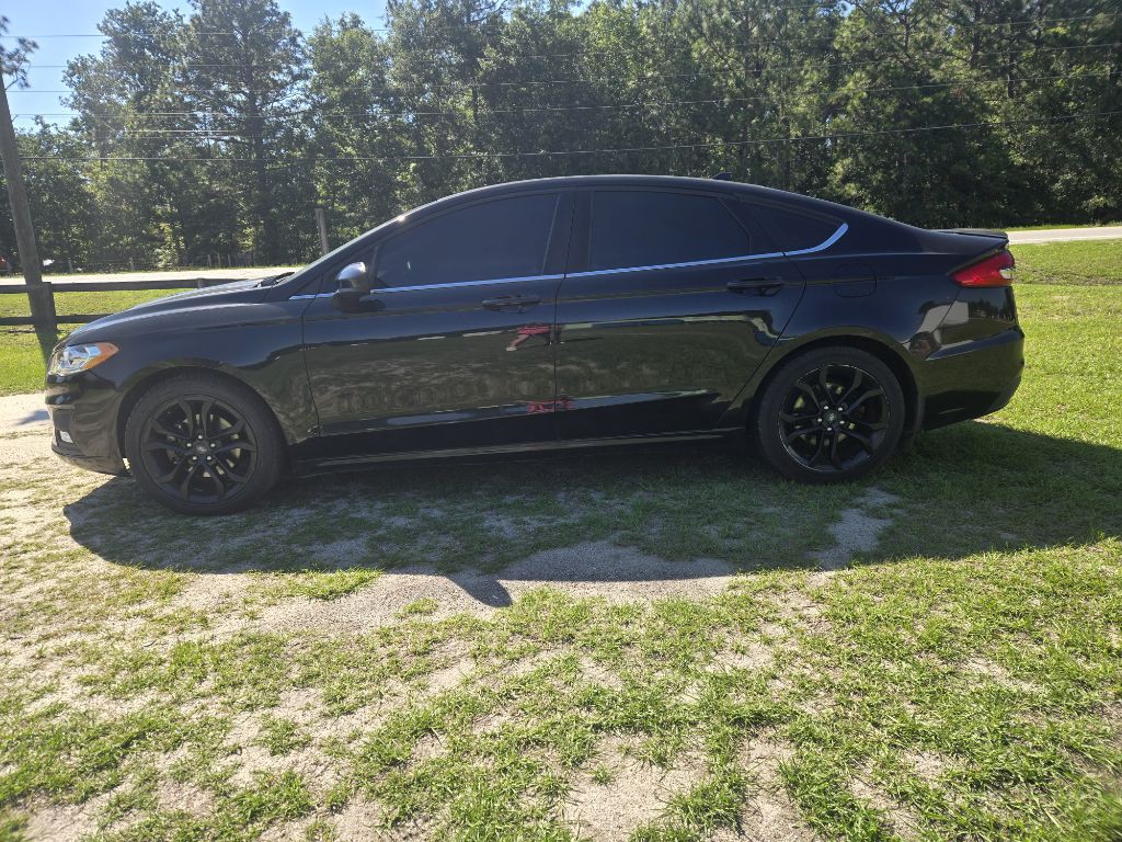 2019 Ford Fusion Image 2