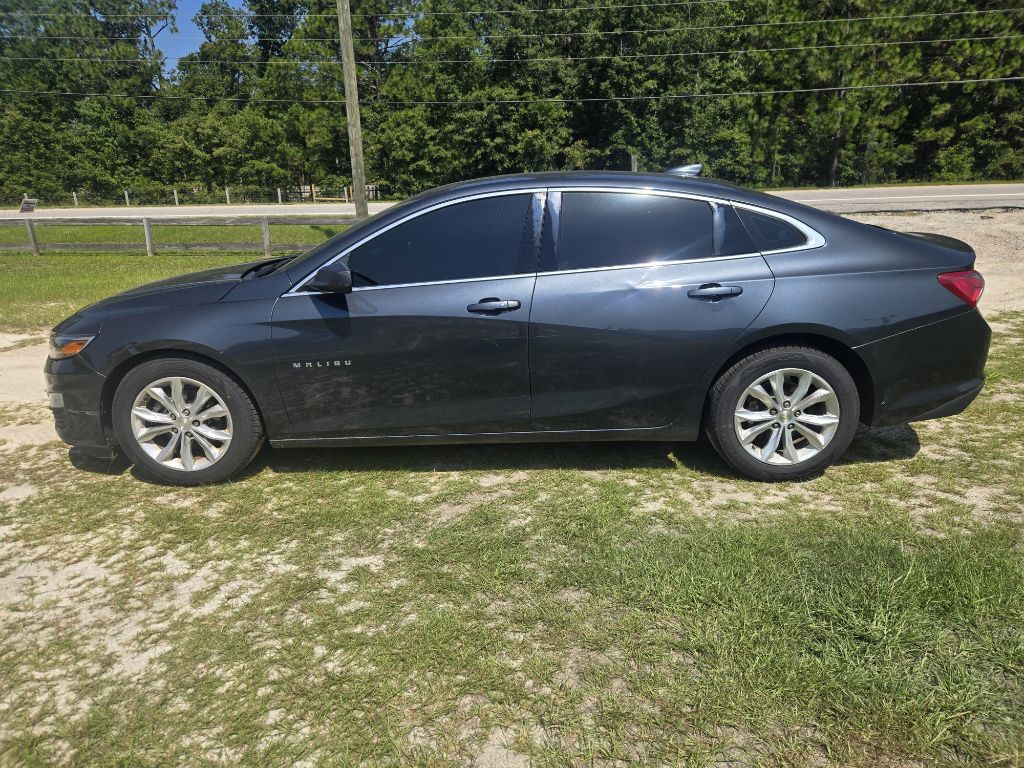 2020 Chevrolet Malibu Image 2