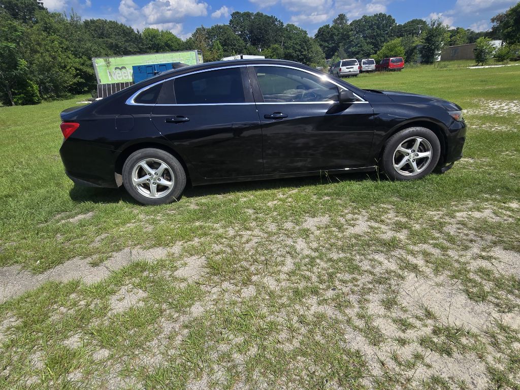 2016 Chevrolet Malibu Image 3