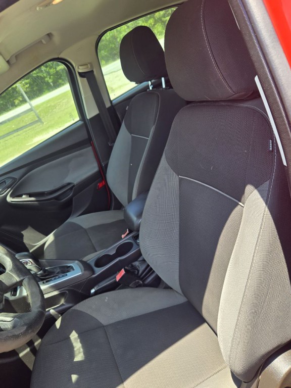 2012 Ford Focus Image 7