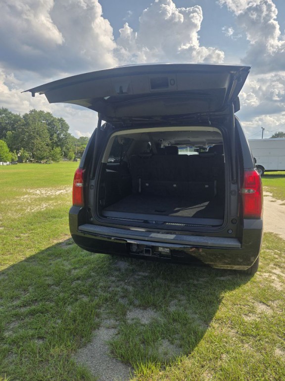2015 Chevrolet Suburban Image 5