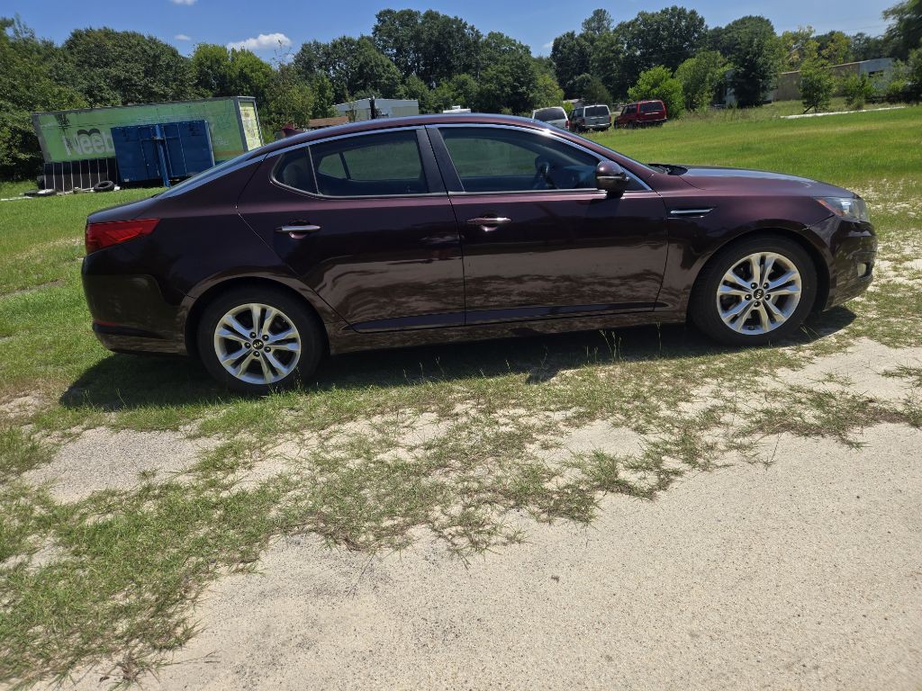 2011 Kia Optima Image 3