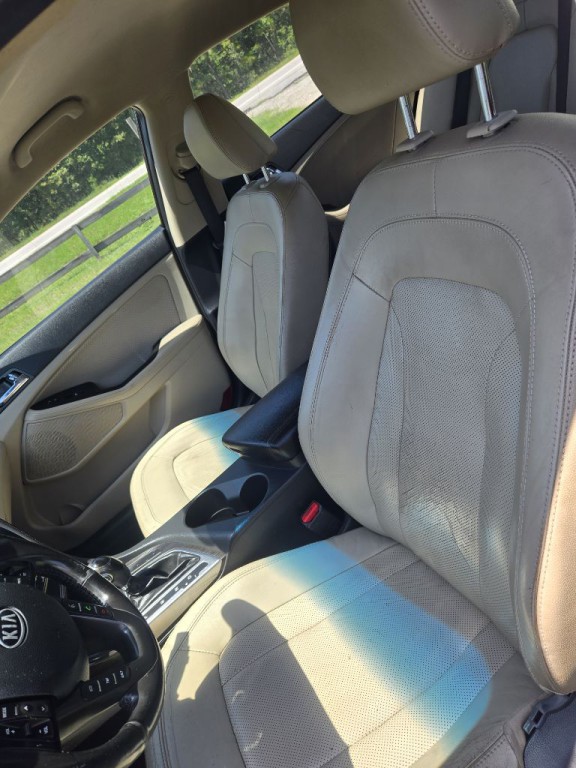 2011 Kia Optima Image 9