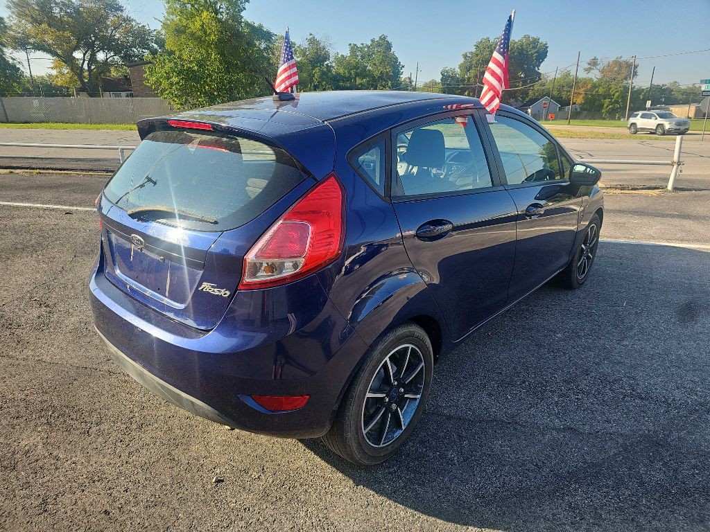 2016 Ford Fiesta Image 4