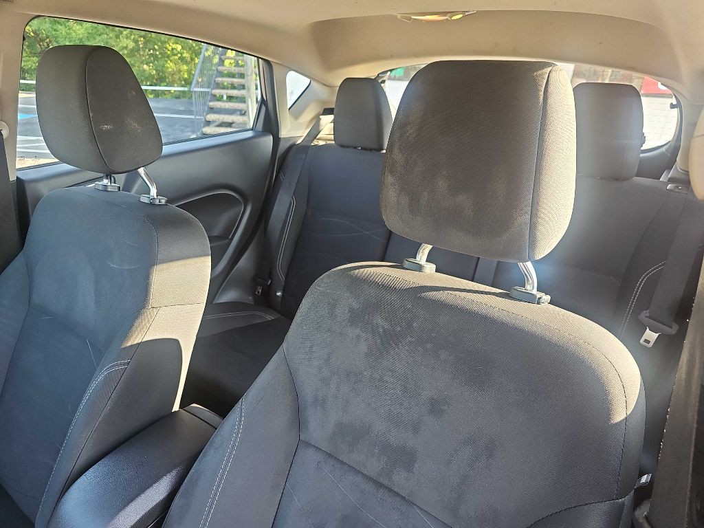 2016 Ford Fiesta Image 7