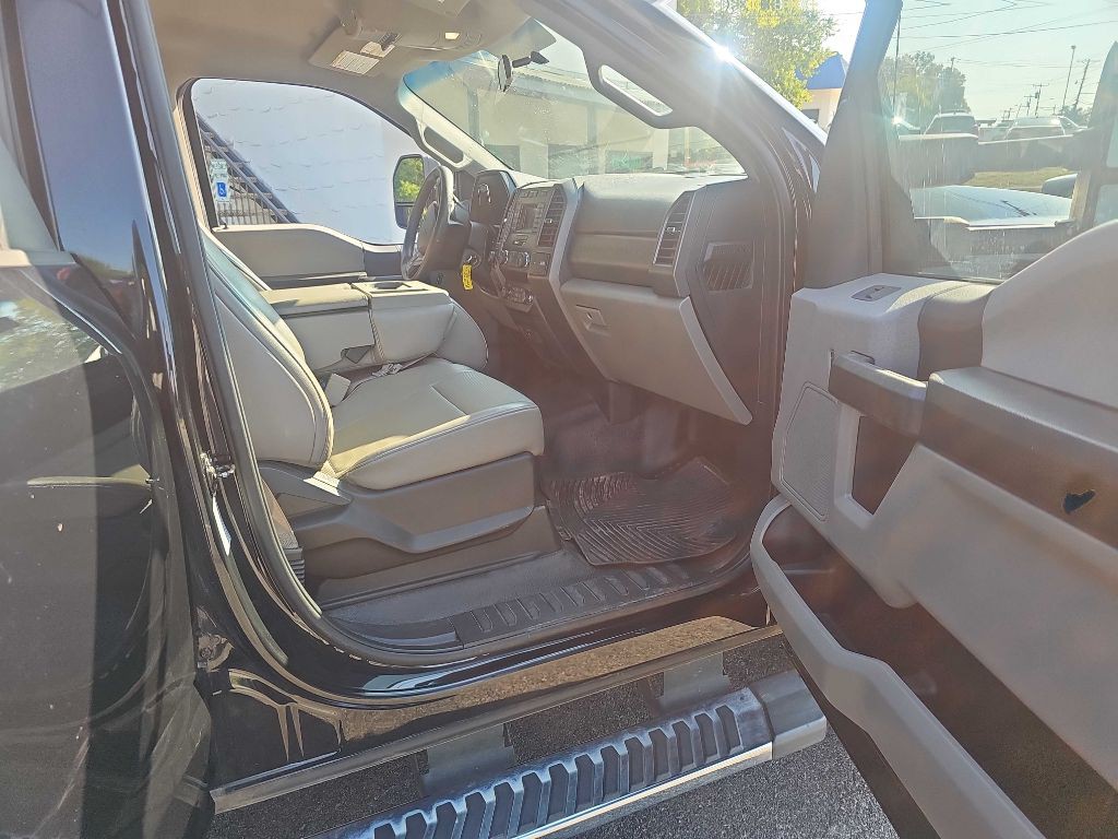 2019 Ford F-350 Image 2