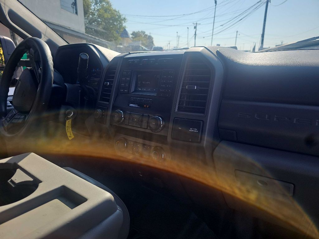 2019 Ford F-350 Image 4