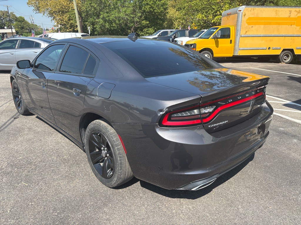 2017 Dodge Charger Image 4
