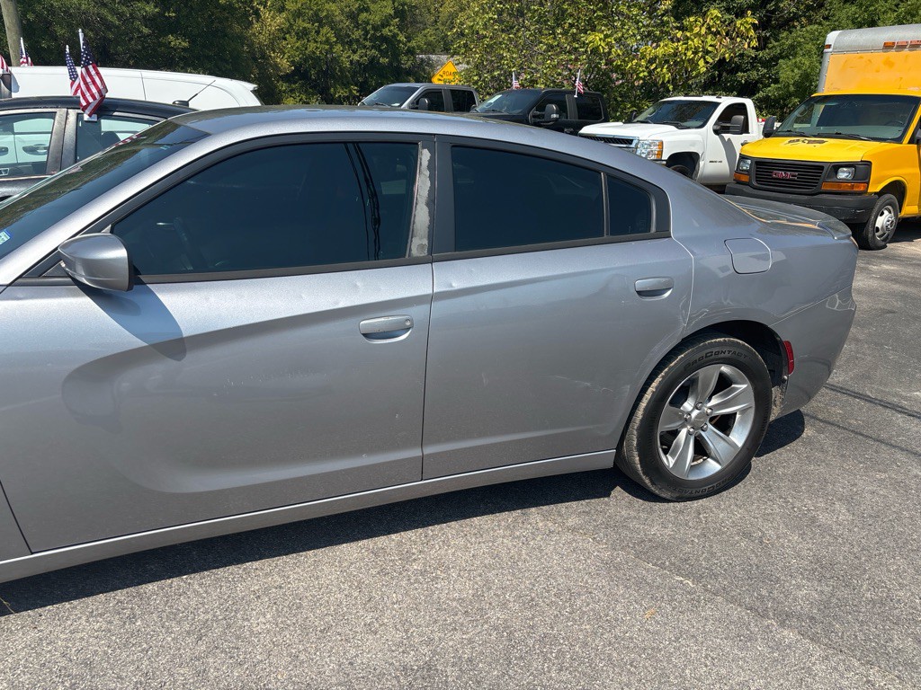 2015 Dodge Charger Image 2