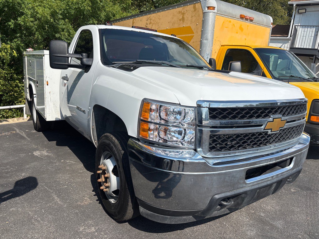 2011 Chevrolet Silverado 1500 Image 3