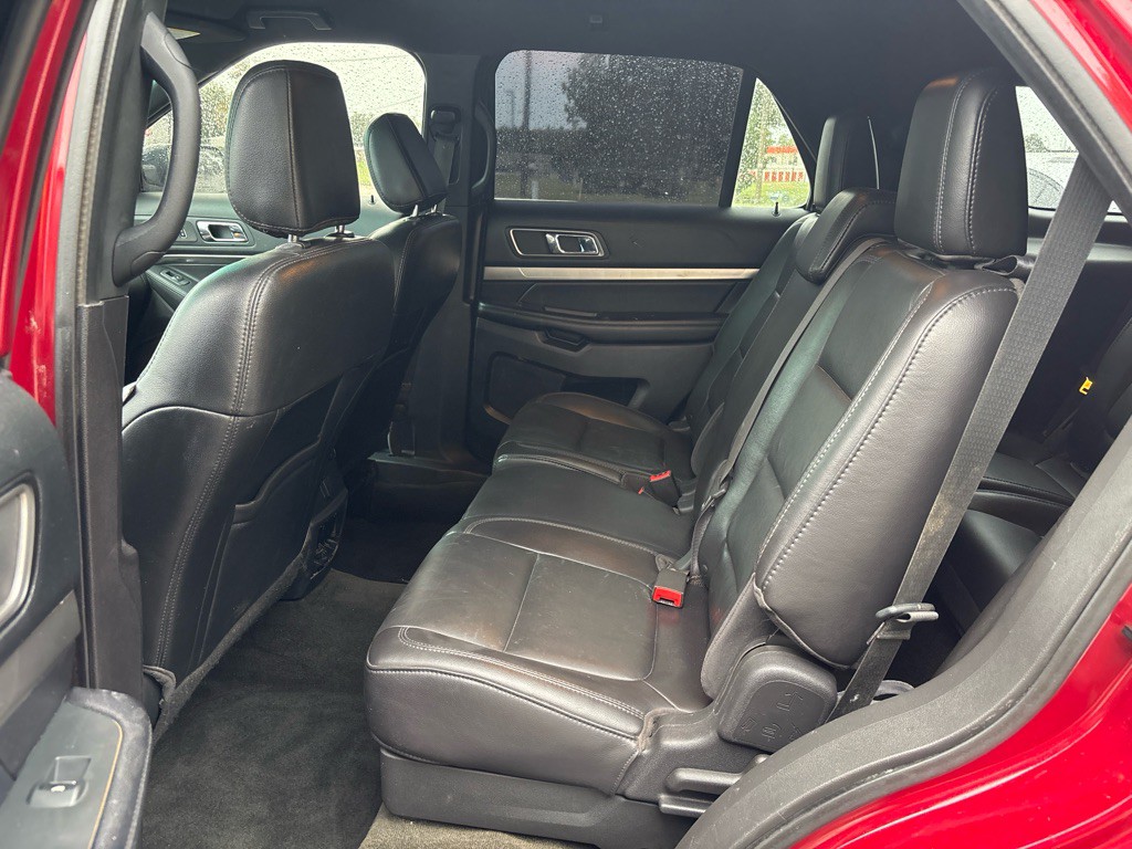 2018 Ford Explorer Image 8