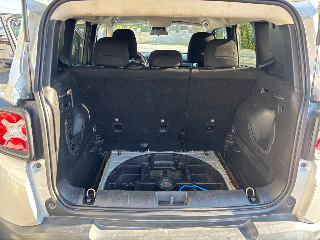 2018 Jeep Renegade Image 21