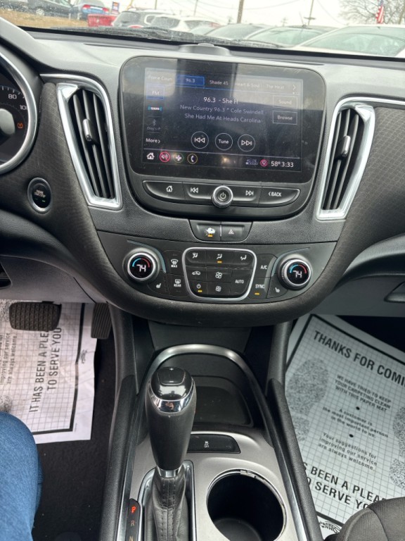 2020 Chevrolet Malibu Image 19