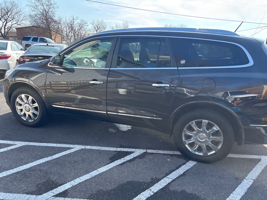 2017 Buick Enclave Image 5