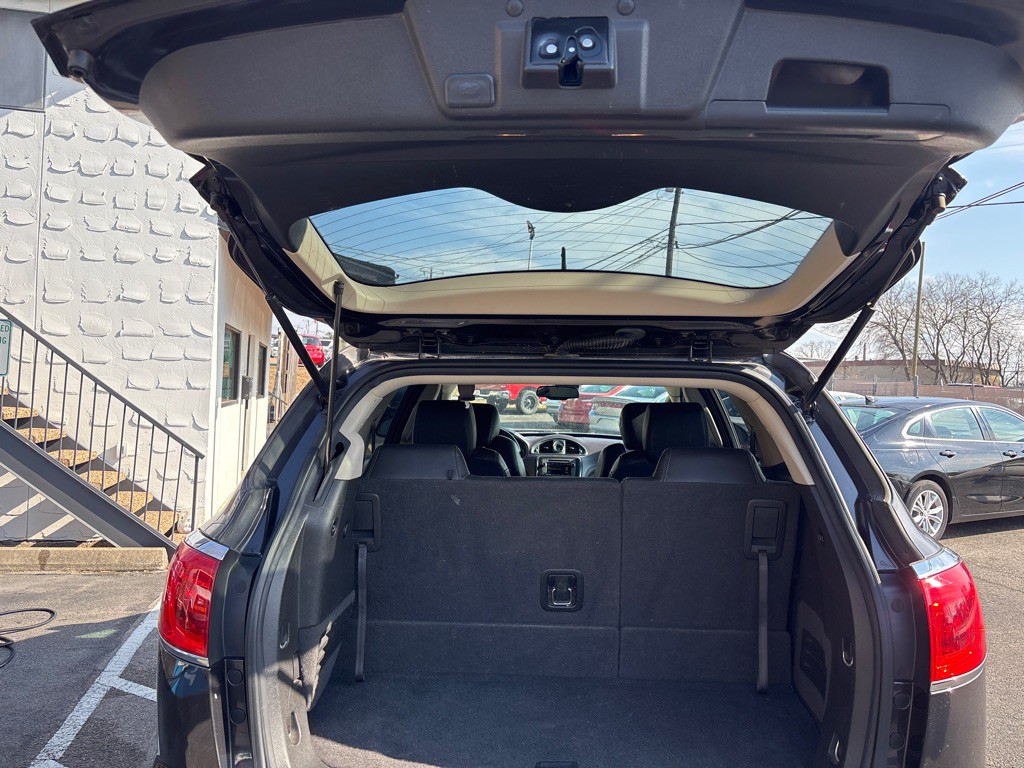 2017 Buick Enclave Image 18