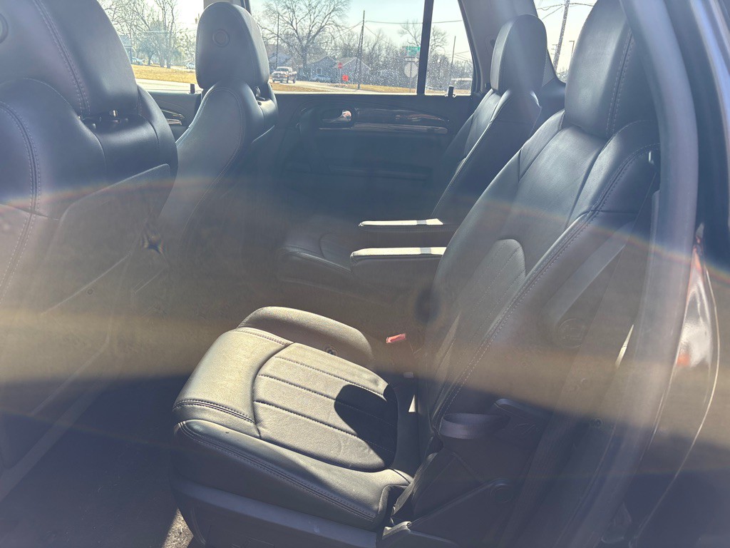 2017 Buick Enclave Image 21