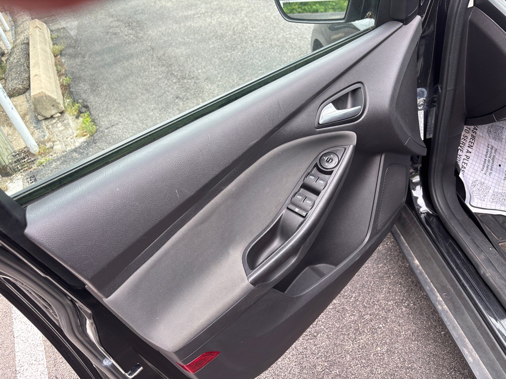 2014 Ford Focus Image 18