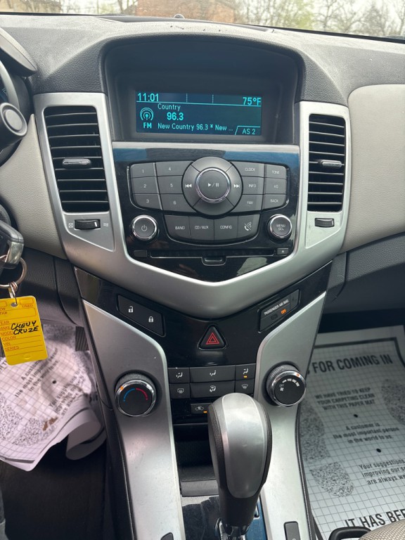 2012 Chevrolet Cruze Image 12