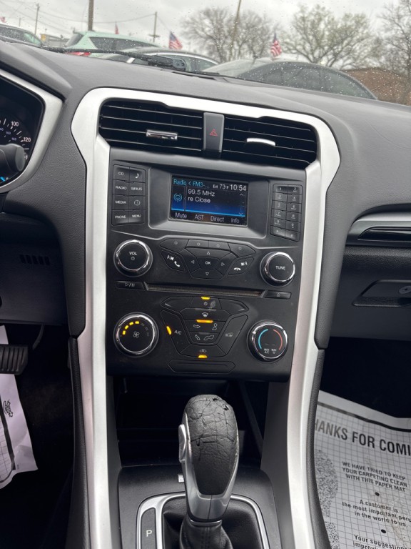 2015 Ford Fusion Image 23