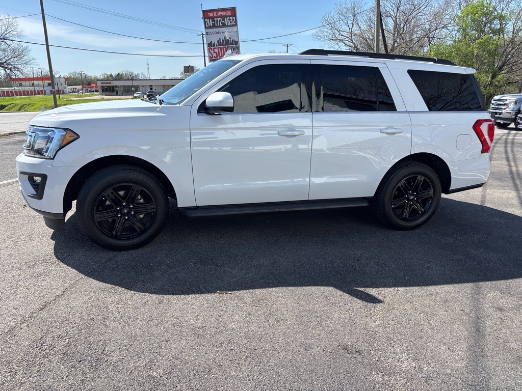 2020 Ford Expedition Image 2
