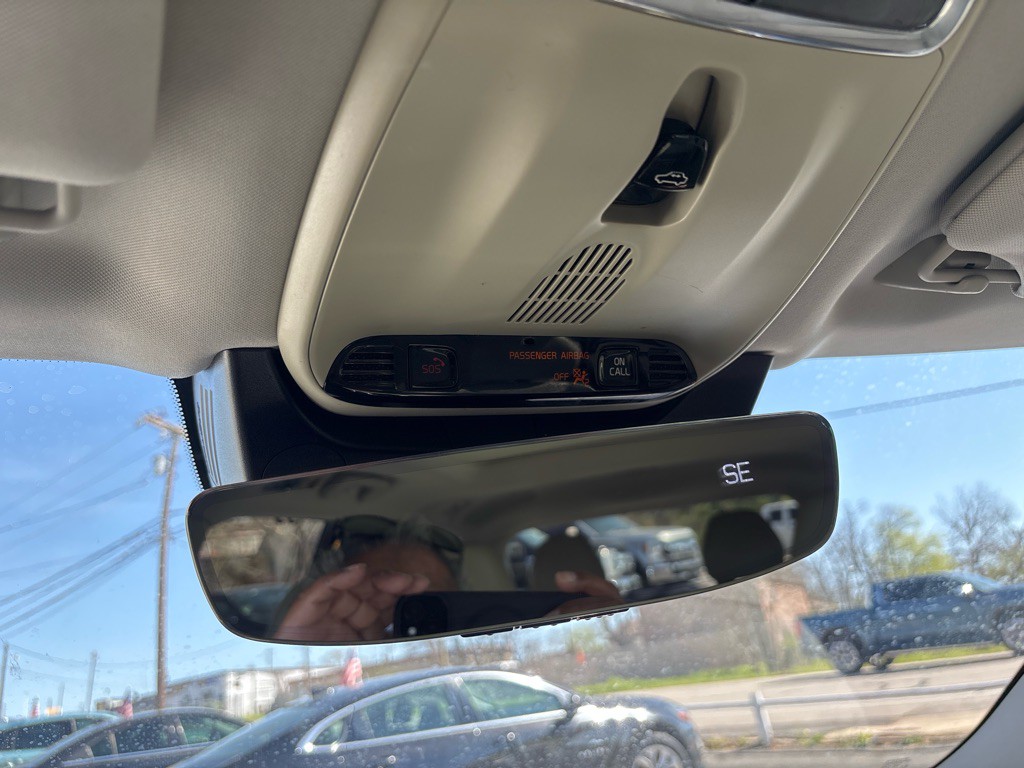 2016 Volvo XC90 Image 16