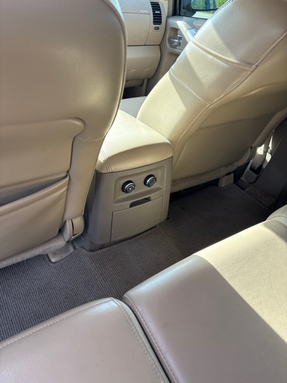 2011 Nissan Pathfinder Image 12