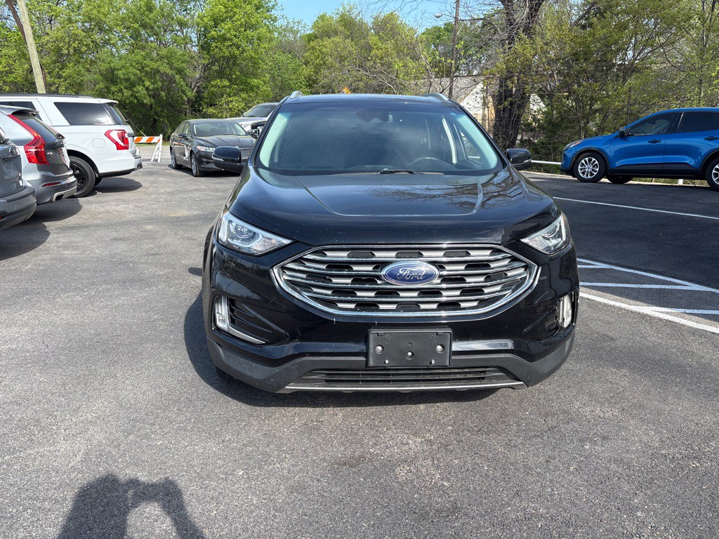 2020 Ford Edge Image 2