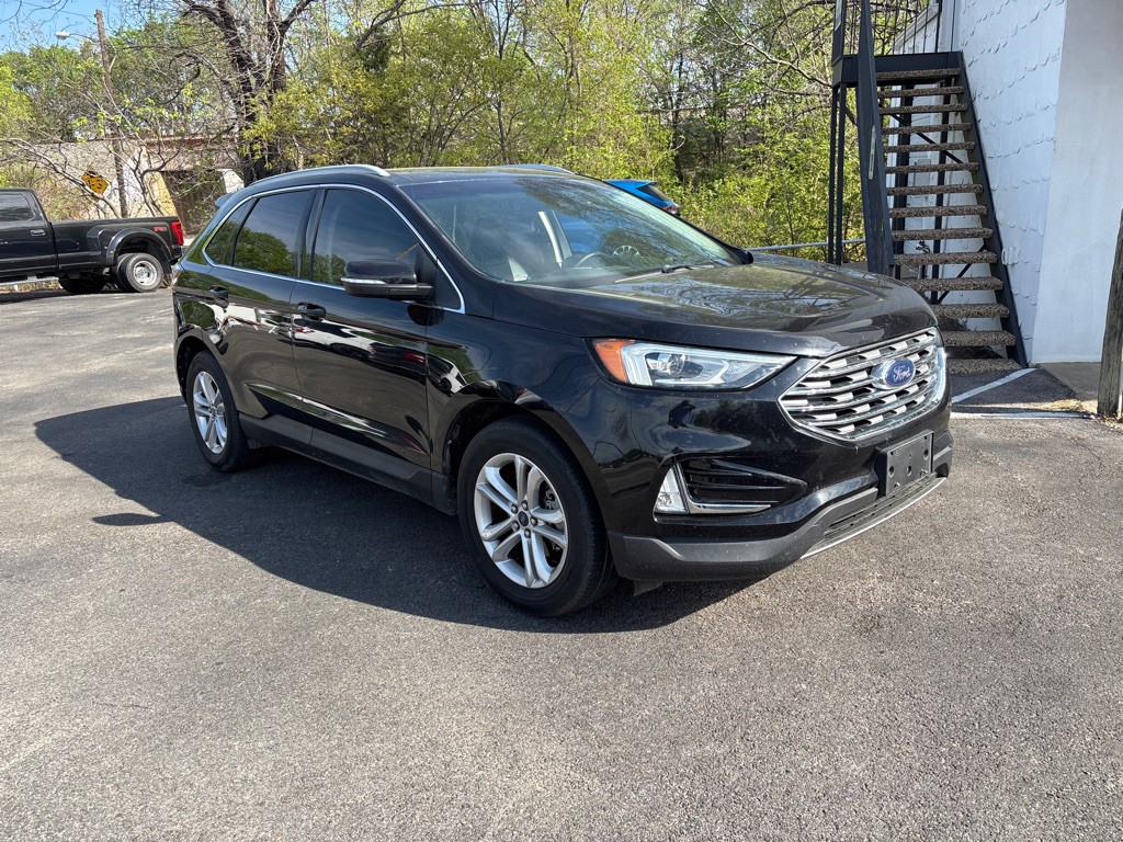 2020 Ford Edge Image 9