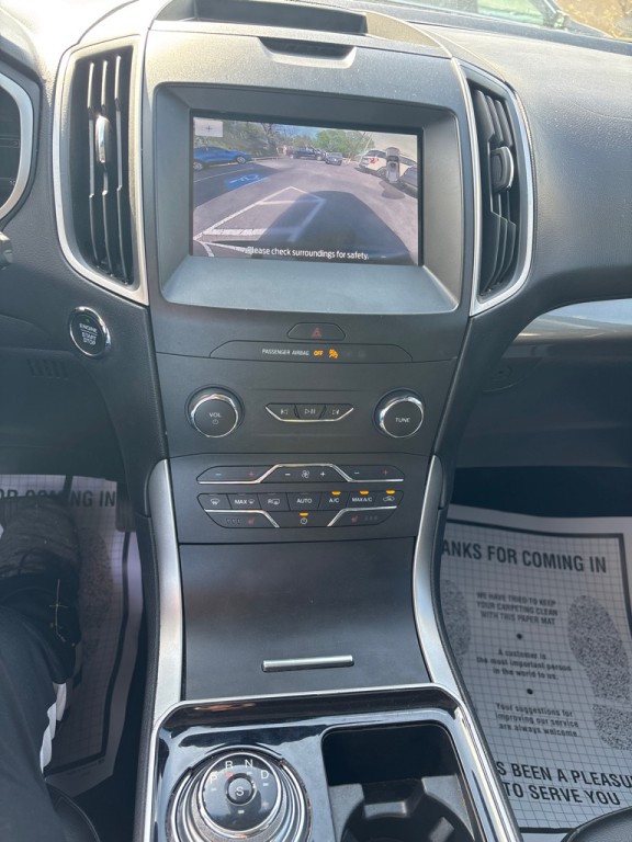 2020 Ford Edge Image 13