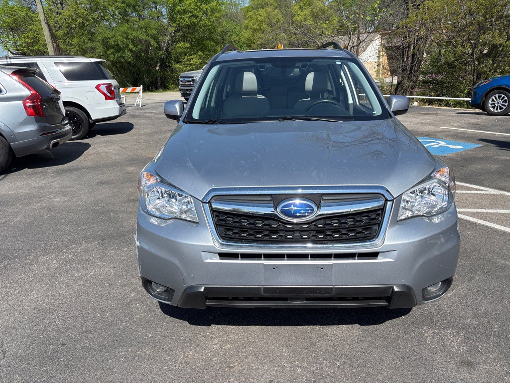 2015 Subaru Forester Image 2